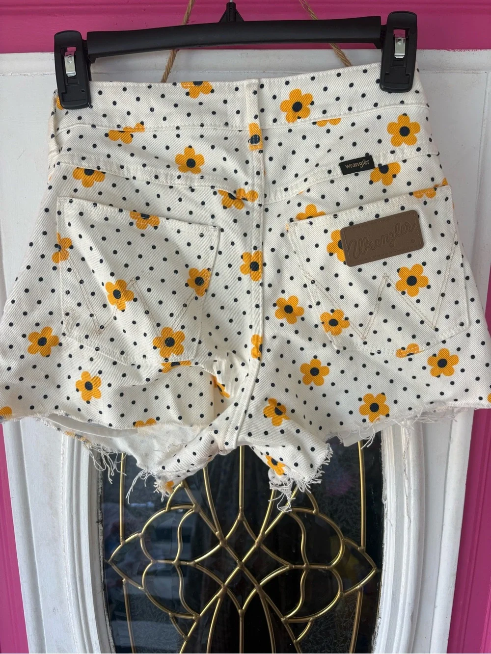 Wrangler White Floral Polka Dot Jean Shorts. RARE - Picture 2 of 6